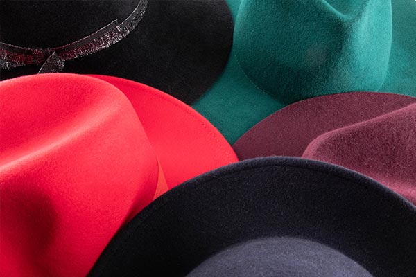 Comment juger la qualité du feutre d'un chapeau